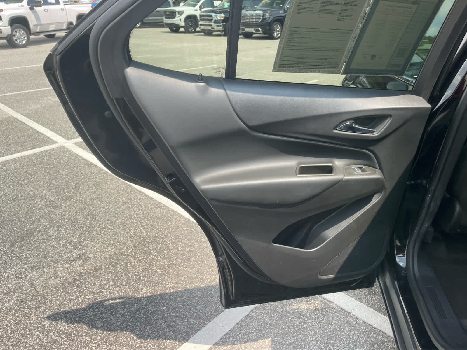 Used 2024 Chevrolet Equinox LT AWD/4WD image 19