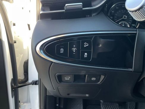 Used 2025 Genesis GV70 2.5T image 14