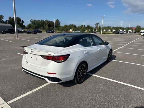Used 2024 Nissan Sentra SR w/ SR Premium Package FWD image 6