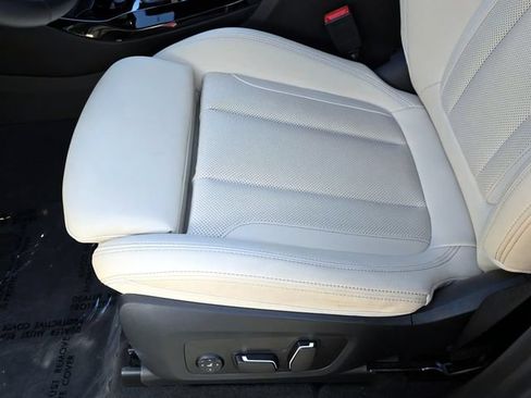 Used 2024 BMW X3 sDrive30i w/ Convenience Package w/ZPA RWD image 18
