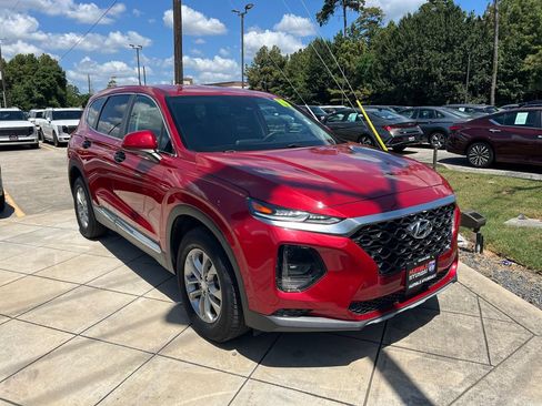Used 2019 Hyundai Santa Fe SE AWD/4WD image 3