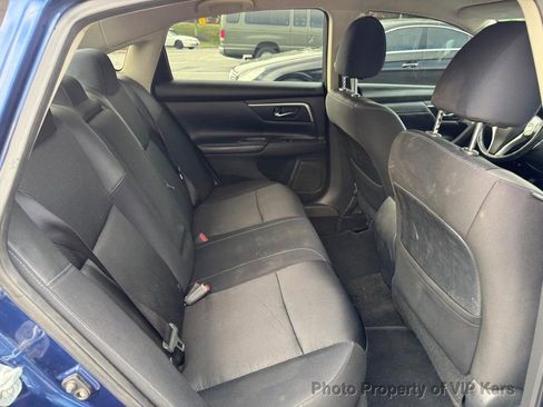 Used 2017 Nissan Altima 2.5 SR FWD image 13