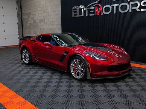 Used 2015 Chevrolet Corvette Z06 w/ 3LZ Preferred Equipment Group RWD image 13