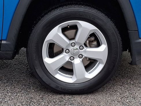 Used 2018 Jeep Compass Latitude AWD/4WD image 11