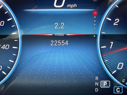 Used 2022 Mercedes-Benz GLE 350 4MATIC image 29