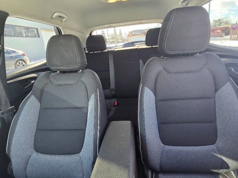 Used 2024 Chevrolet TrailBlazer LT w/ LPO, Blackout Package FWD image 38