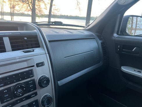 Used 2012 Ford Escape XLT FWD image 26