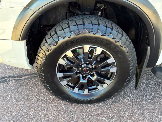 Used 2021 Nissan Titan PRO-4X w/ Pro-4x Utility Package AWD/4WD image 11