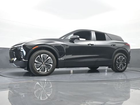 Used 2025 Chevrolet Blazer EV LT image 63