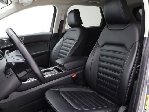 Used 2024 Ford Edge SEL image 16