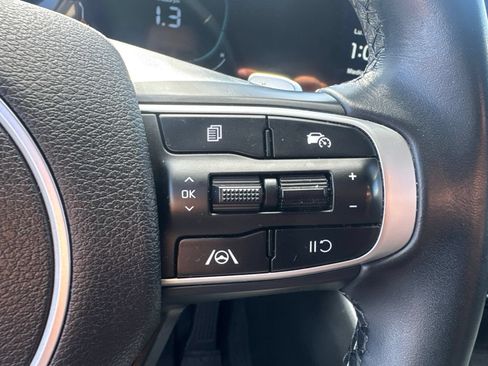 Used 2025 Kia Sportage EX w/ EX Premium Package AWD/4WD image 16