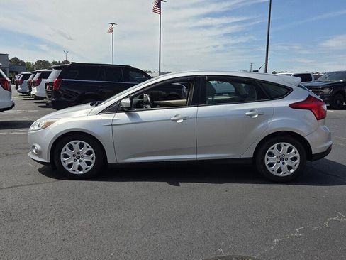 Used 2012 Ford Focus SE FWD image 4