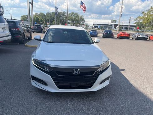 Used 2019 Honda Accord Sport image 3
