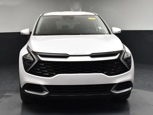 Used 2025 Kia Sportage EX FWD image 3