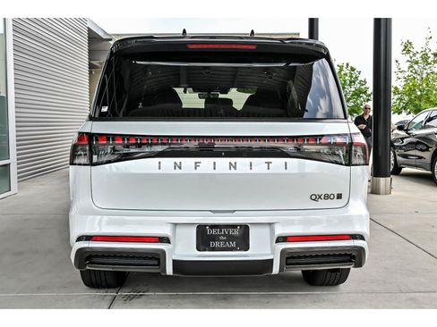 Used 2025 INFINITI QX80 Autograph AWD/4WD image 7