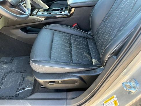 Certified 2023 Buick Envision Avenir image 20