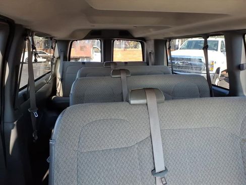 Used 2025 Chevrolet Express 3500 LS image 8