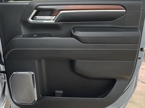 Used 2024 GMC Sierra 2500 Denali w/ Denali Reserve Package image 26