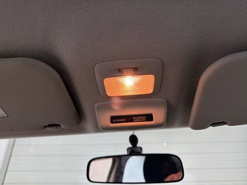 Used 2017 Mitsubishi Mirage ES image 19