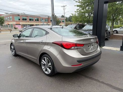Used 2014 Hyundai Elantra Limited w/ Option Group 03 FWD image 6
