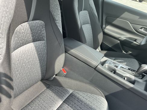 New 2026 Nissan Sentra SV w/ SV Convenience Package FWD image 17