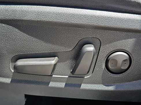 Certified 2021 Hyundai Santa Fe SEL FWD image 17