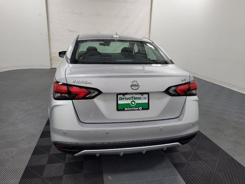Used 2021 Nissan Versa SV FWD image 6