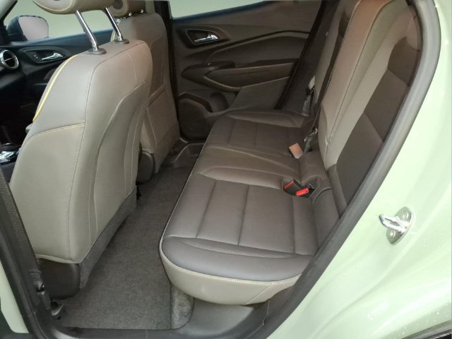 Used 2024 Chevrolet Trax ACTIV w/ Sunroof Package FWD image 13