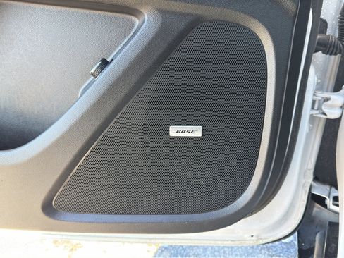 Used 2022 Chevrolet Traverse Premier w/ Redline Edition image 13