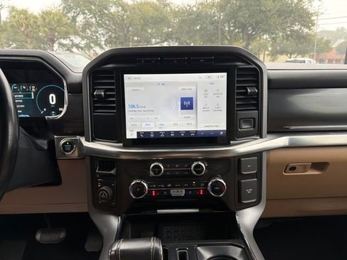 Used 2023 Ford F150 Lariat image 22