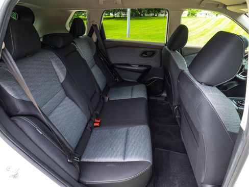 Used 2021 Nissan Rogue S AWD/4WD image 38