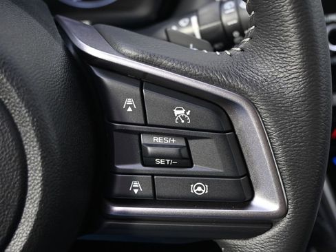 Used 2025 Subaru Outback Premium image 32