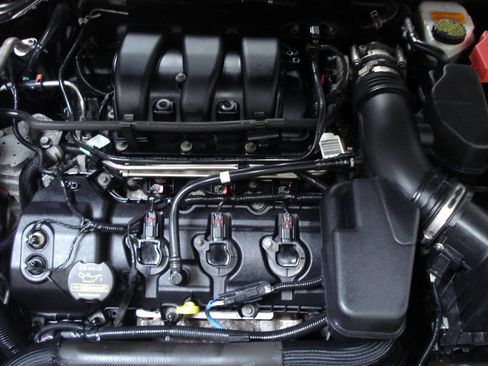 Used 2013 Ford Taurus Police Interceptor AWD w/ Ready For The Road Pkg image 12