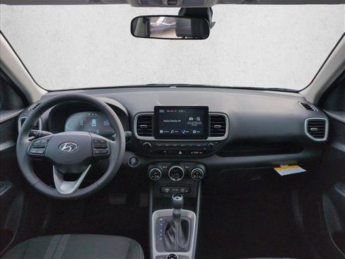 New 2026 Hyundai Venue SEL FWD image 18