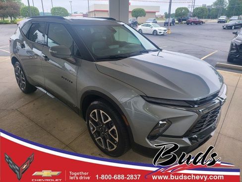 Used 2025 Chevrolet Blazer RS w/ Enhanced Convenience Package AWD/4WD image 1