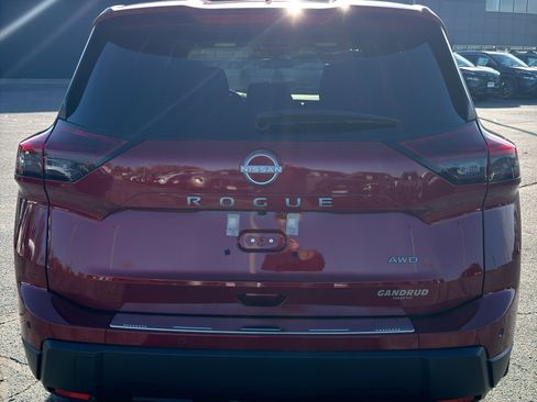 New 2026 Nissan Rogue SV image 7