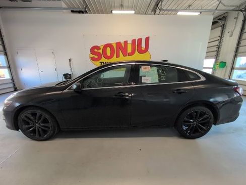 Used 2023 Chevrolet Malibu LT w/ Midnight Edition image 2