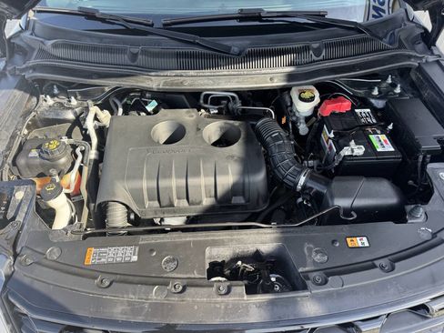 Used 2017 Ford Explorer XLT w/ Equipment Group 202A image 17