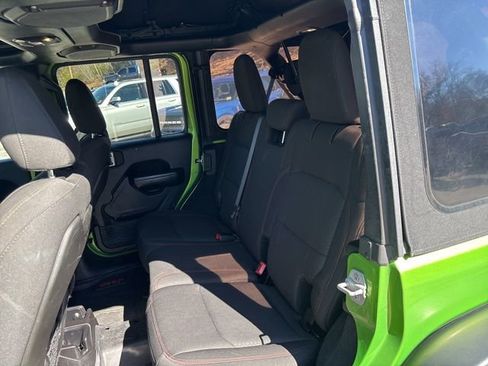 Used 2019 Jeep Wrangler Unlimited Rubicon AWD/4WD image 21