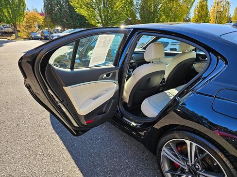 Certified 2025 Genesis G70 3.3T Advanced w/ Sport Prestige Package image 22