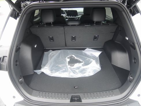 New 2026 Chevrolet Equinox LT w/ Convenience Package II image 29