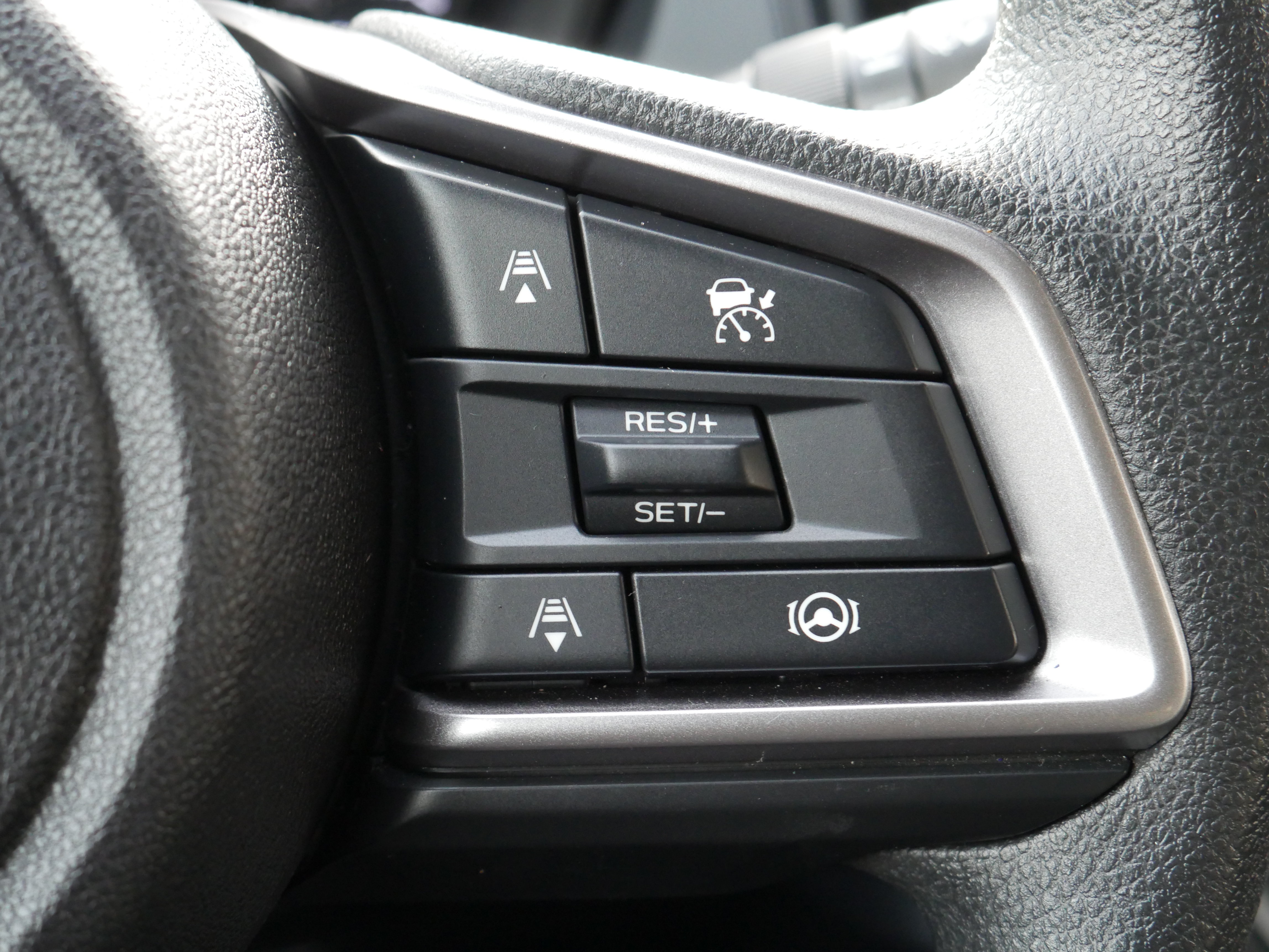Used 2025 Subaru Impreza 2.0i AWD/4WD image 24
