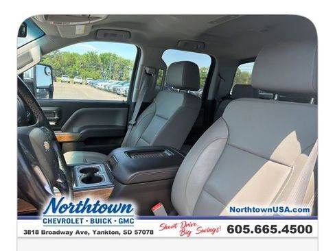 Used 2016 Chevrolet Silverado 1500 LTZ w/ LTZ Plus Package AWD/4WD image 14