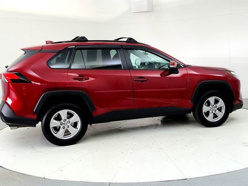 Certified 2022 Toyota RAV4 XLE w/ Convenience Package AWD/4WD image 6