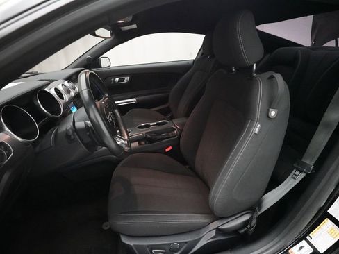 Used 2018 Ford Mustang GT w/ Black Accent Package RWD image 7