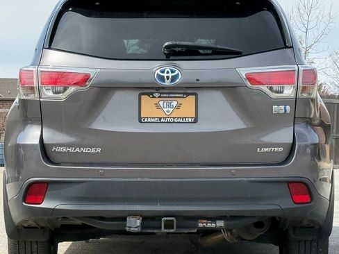 Used 2016 Toyota Highlander Limited Platinum AWD/4WD image 4