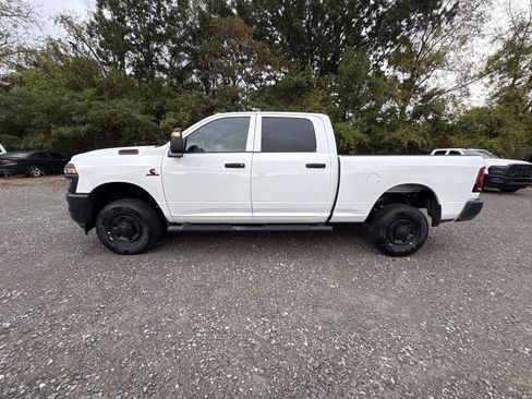 New 2026 RAM 2500 Tradesman AWD/4WD image 8