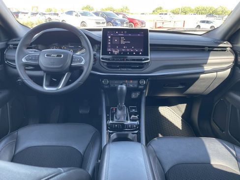 Used 2024 Jeep Compass Trailhawk image 15