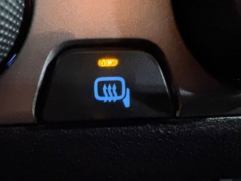 Certified 2021 Toyota Tacoma SR image 14