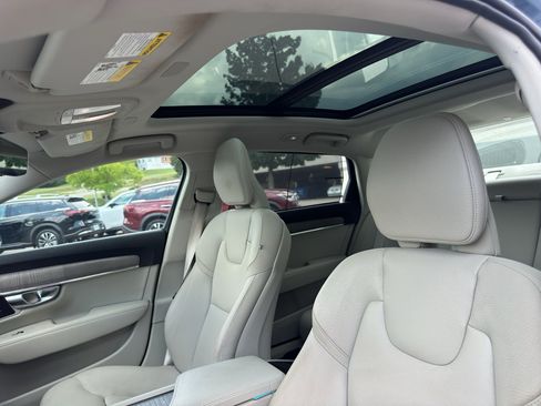 Used 2023 Volvo S90 B6 Plus AWD/4WD image 15